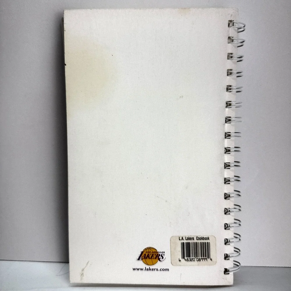 Los Angeles Lakers Are Cookin Again Cookbook 2001 Shaq Phil Jackson NBA Rare